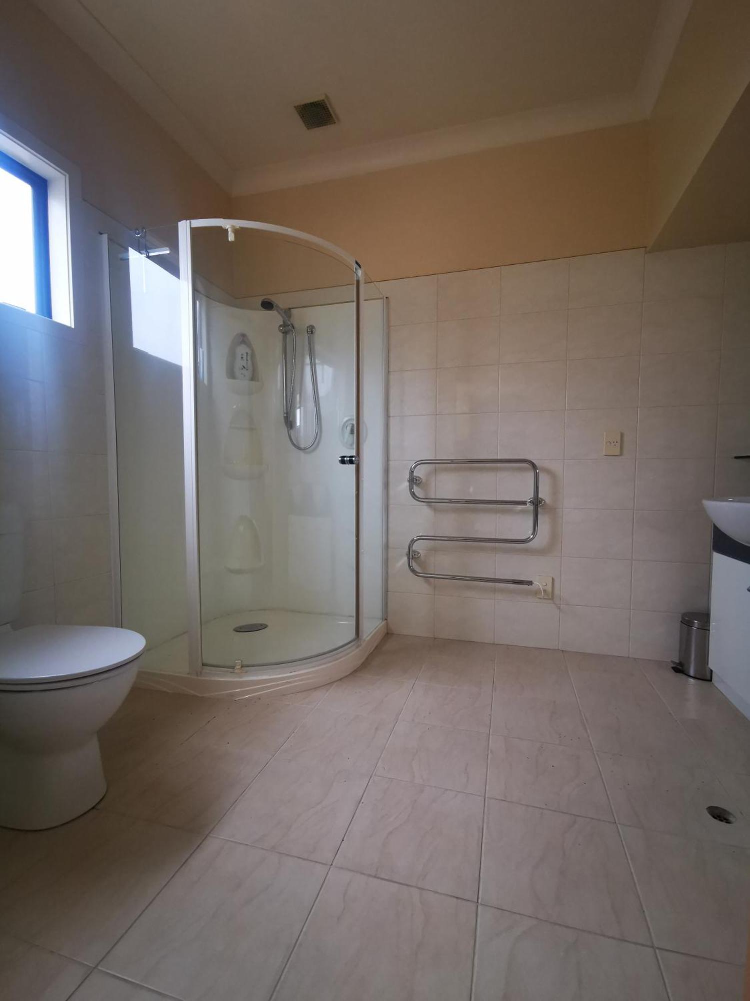 Large Luxury Apartment Located Right In Town Taupo Exterior foto